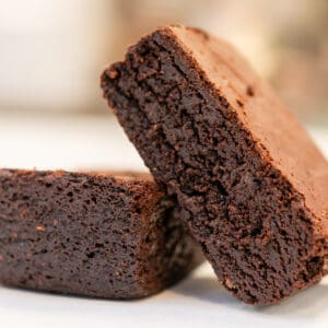 Two delicious chocolate brownies.